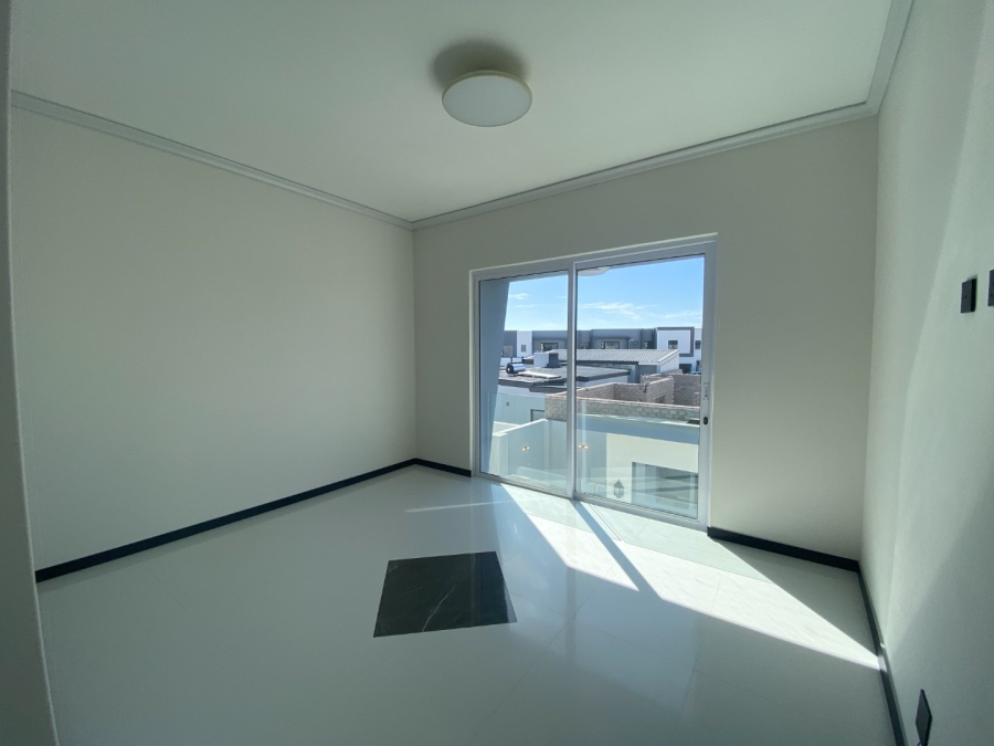 4 Bedroom Property for Sale in Sandown Western Cape
